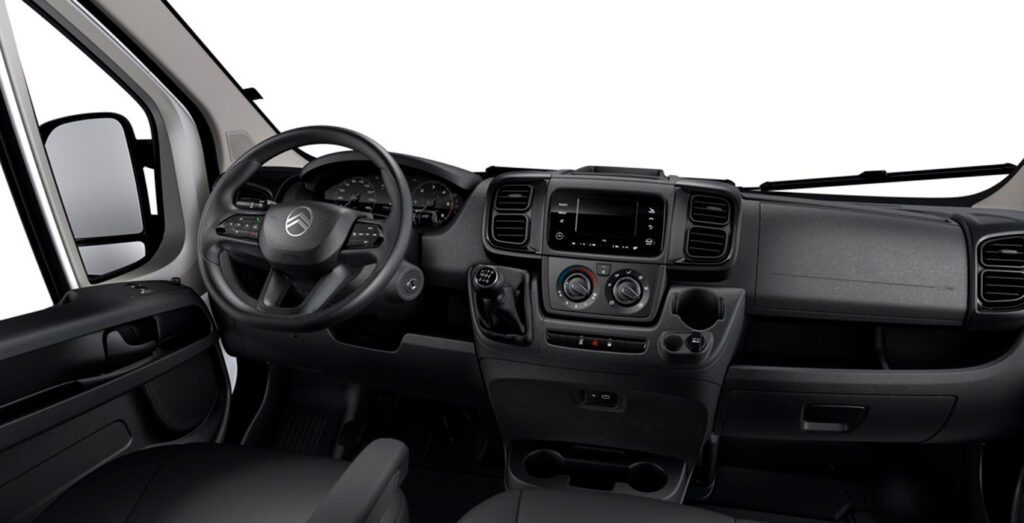 CITROEN-JUMPER-BLUEHDI-140CV-FURGON-L3H2-MANUAL-interior-delantera
