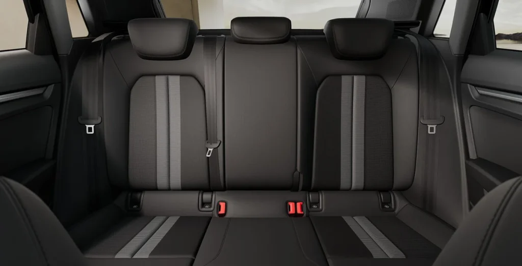 Audi-A3-Sportback-Advanced-TFSI-115cv-interior-trasera