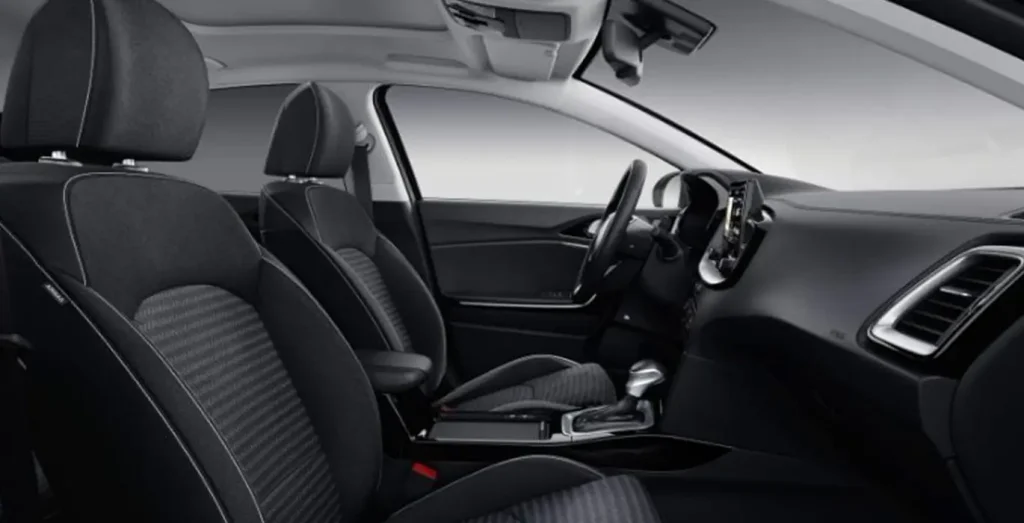 KIA-XCeed-1.0-T-GDI-MHEV-Drive-interior-delantera